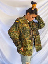 Load image into Gallery viewer, &quot;NEEDS SERVICE&quot; 90&#39;S ARMY JACKET